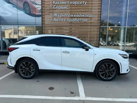 Lexus RX 350 2022 года за 32 129 000 тг. в Актобе – фото 4