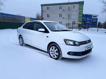 Volkswagen Polo 2014 года за 4 800 000 тг. в Актобе – фото 2