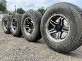 R 16 диски оригинал с резиной 265-70-16 goform за 185 000 тг. в Алматы