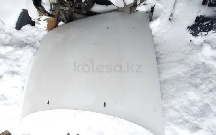 Капот пассат б4 за 30 000 тг. в Усть-Каменогорск