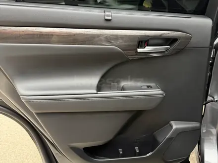 Toyota Highlander 2023 года за 33 000 000 тг. в Алматы – фото 15