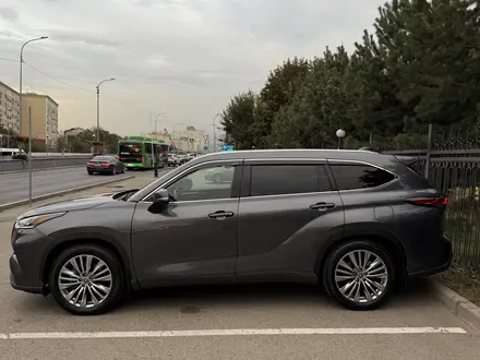 Toyota Highlander 2023 года за 33 000 000 тг. в Алматы – фото 5