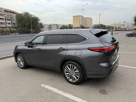 Toyota Highlander 2023 года за 33 000 000 тг. в Алматы – фото 7