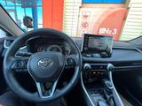 Toyota RAV4 2021 года за 20 000 000 тг. в Актобе – фото 3