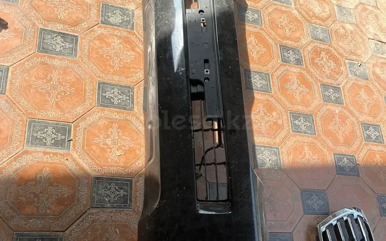 Передний бампер Ланд крузер 200 за 45 000 тг. в Алматы