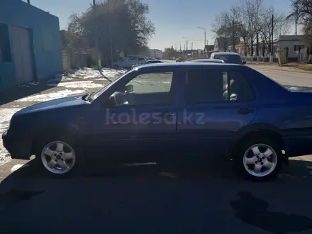 Volkswagen Vento 1994 года за 1 200 000 тг. в Рудный – фото 8