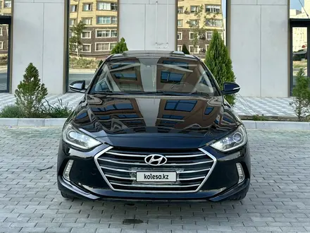 Hyundai Elantra 2017 года за 5 000 000 тг. в Актау