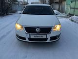 Volkswagen Passat 2010 годаүшін5 000 000 тг. в Алматы – фото 2