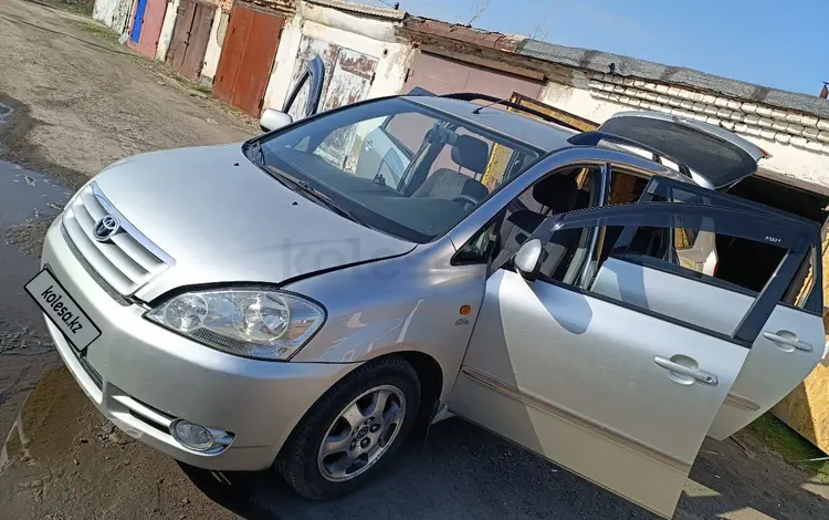 Toyota Avensis Verso 2001 года за 3 700 000 тг. в Караганда