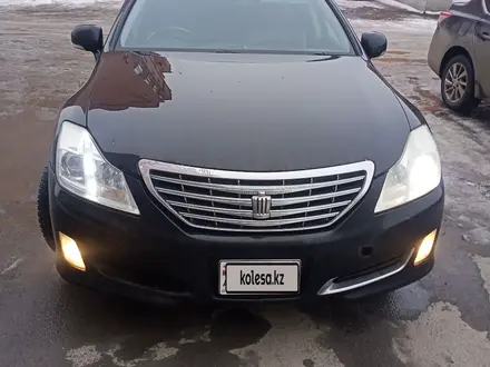 Toyota Crown 2010 года за 3 500 000 тг. в Астана