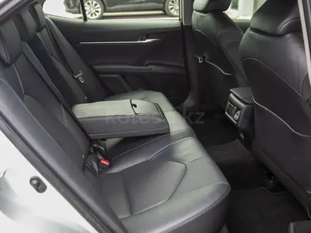 Toyota Camry 2023 года за 16 200 000 тг. в Алматы – фото 16