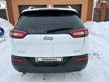 Jeep Cherokee 2014 годаүшін9 500 000 тг. в Актобе – фото 2