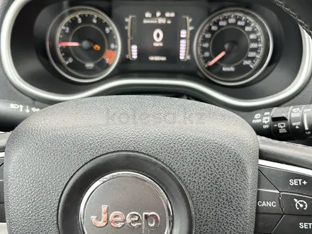 Jeep Cherokee 2014 годаүшін8 000 000 тг. в Актобе – фото 5