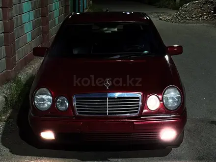 Mercedes-Benz E 280 1996 года за 2 500 000 тг. в Алматы