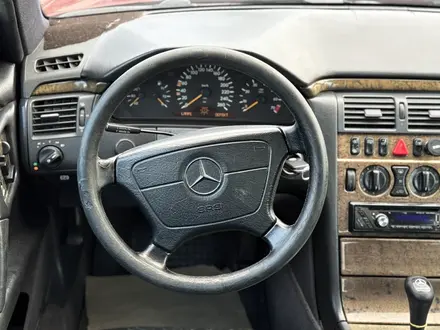 Mercedes-Benz E 280 1996 года за 2 500 000 тг. в Алматы – фото 12