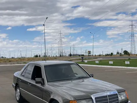 Mercedes-Benz E 230 1991 года за 2 000 000 тг. в Тараз – фото 5