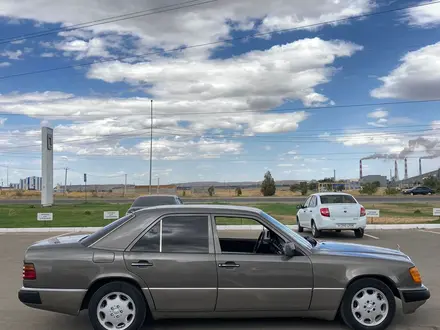 Mercedes-Benz E 230 1991 года за 2 000 000 тг. в Тараз – фото 8