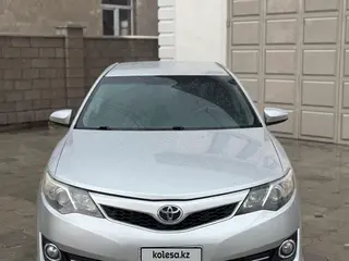 Toyota Camry, 2014
