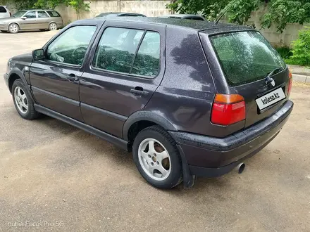 Volkswagen Golf 1993 года за 1 200 000 тг. в Алматы – фото 3