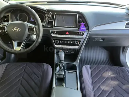 Hyundai Sonata 2020 года за 8 000 000 тг. в Шымкент – фото 16