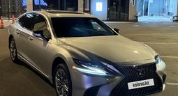 Lexus LS 500 2018 года за 31 000 000 тг. в Алматы – фото 4