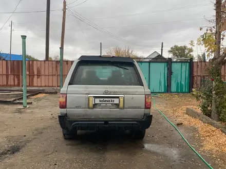 Toyota Hilux Surf 2005 года за 2 000 000 тг. в Мерке – фото 3