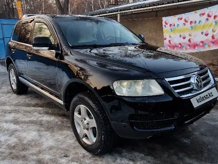 Volkswagen Touareg 2006 года за 5 700 000 тг. в Алматы – фото 3