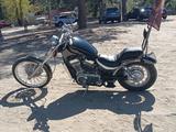 Suzuki  Intruder VS 400 1994 года за 1 700 000 тг. в Семей – фото 2