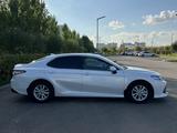 Toyota Camry 2020 годаfor13 500 000 тг. в Астана – фото 2