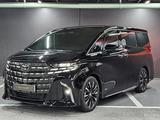 Toyota Alphard 2024 года за 52 000 000 тг. в Алматы