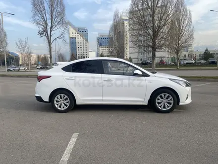 Hyundai Accent 2021 года за 7 600 000 тг. в Алматы – фото 3