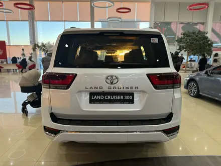 Toyota Land Cruiser 2024 года за 52 630 000 тг. в Астана – фото 4