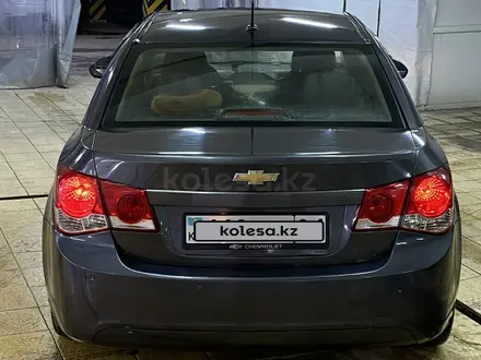 Chevrolet Cruze 2010 года за 3 400 000 тг. в Астана – фото 9