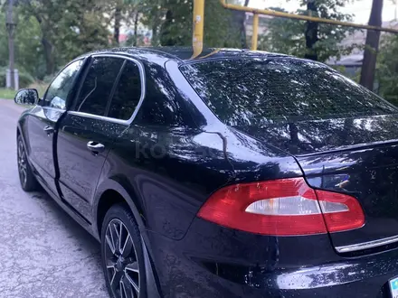 Skoda Superb 2013 года за 5 000 000 тг. в Алматы – фото 10