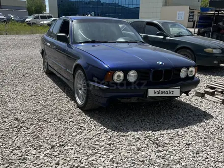 BMW 520 1991 года за 1 600 000 тг. в Караганда – фото 2