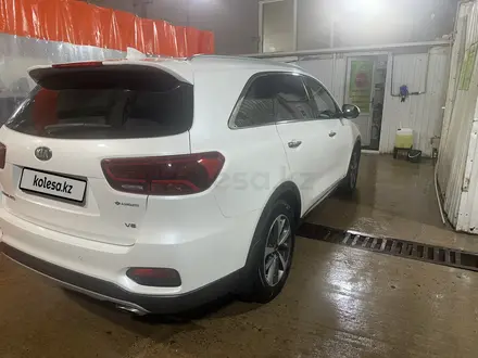 Kia Sorento 2019 года за 14 000 000 тг. в Астана – фото 3