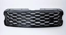 Решетка радиатора на RangeRover 405 2013 + за 95 000 тг. в Алматы