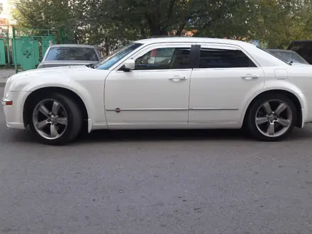 Chrysler 300C 2005 года за 4 900 000 тг. в Астана – фото 3