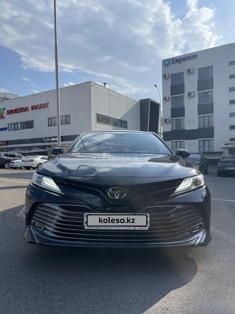 Toyota Camry 2018 г.