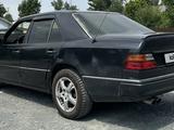 Mercedes-Benz E 320 1994 года за 1 990 000 тг. в Усть-Каменогорск – фото 3