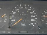 Mercedes-Benz E 320 1994 года за 1 990 000 тг. в Усть-Каменогорск – фото 5