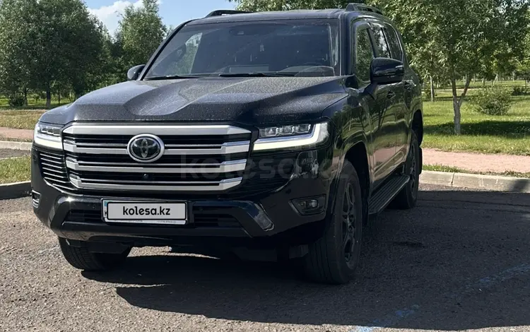 Toyota Land Cruiser 2024 года за 48 500 000 тг. в Астана