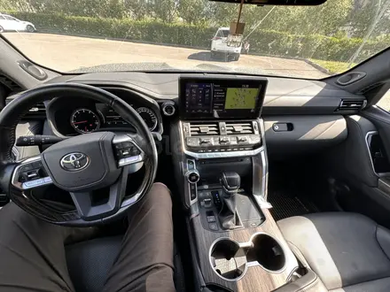 Toyota Land Cruiser 2024 года за 48 500 000 тг. в Астана – фото 2