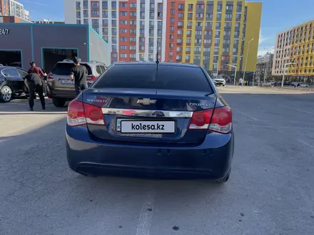 Chevrolet Cruze 2010 года за 4 200 000 тг. в Астана – фото 3