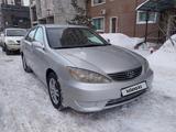 Toyota Camry 2006 годаүшін5 500 000 тг. в Астана – фото 2