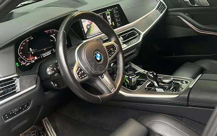 BMW X7 2021 года за 31 000 000 тг. в Алматы