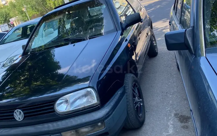 Volkswagen Golf 1993 годаүшін1 250 000 тг. в Караганда
