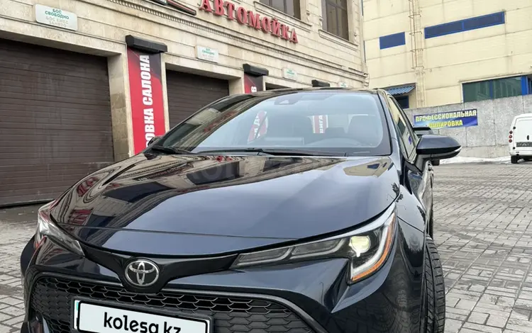 Toyota Corolla 2018 года за 9 000 000 тг. в Алматы