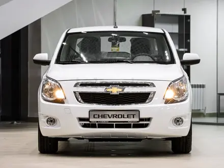 Chevrolet Cobalt Elegant AT 2024 года за 7 590 000 тг. в Уральск – фото 2