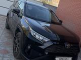 Toyota RAV4 2024 года за 17 000 000 тг. в Атырау – фото 2